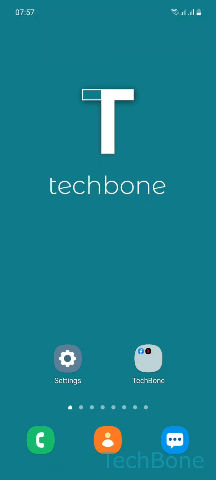 Change Folder Color on Home Screen – One UI 3: step 1 – Tap on a Folder
